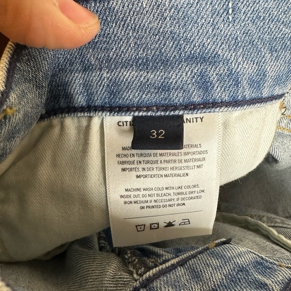 Citizens Of Humanity Elsa Mid Rise Slim Fit Crop - Picture 9 of 10